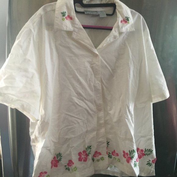 Haut Femme Brodé Fleurs Jaune – Taille 2X Plus, Manches Courtes – Marque Jane Ashley | Occasion